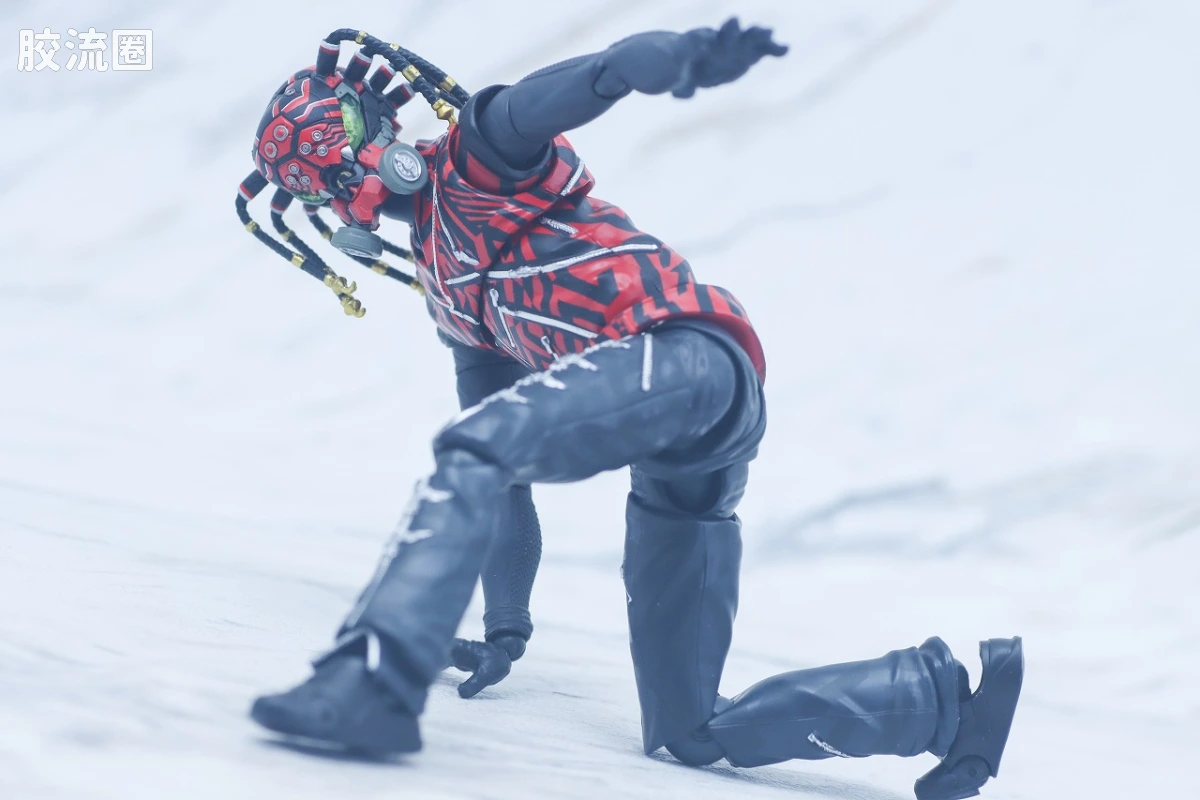 SHF 假面骑士限定版 蜘蛛改造人-01 (新·假面骑士) - 图片